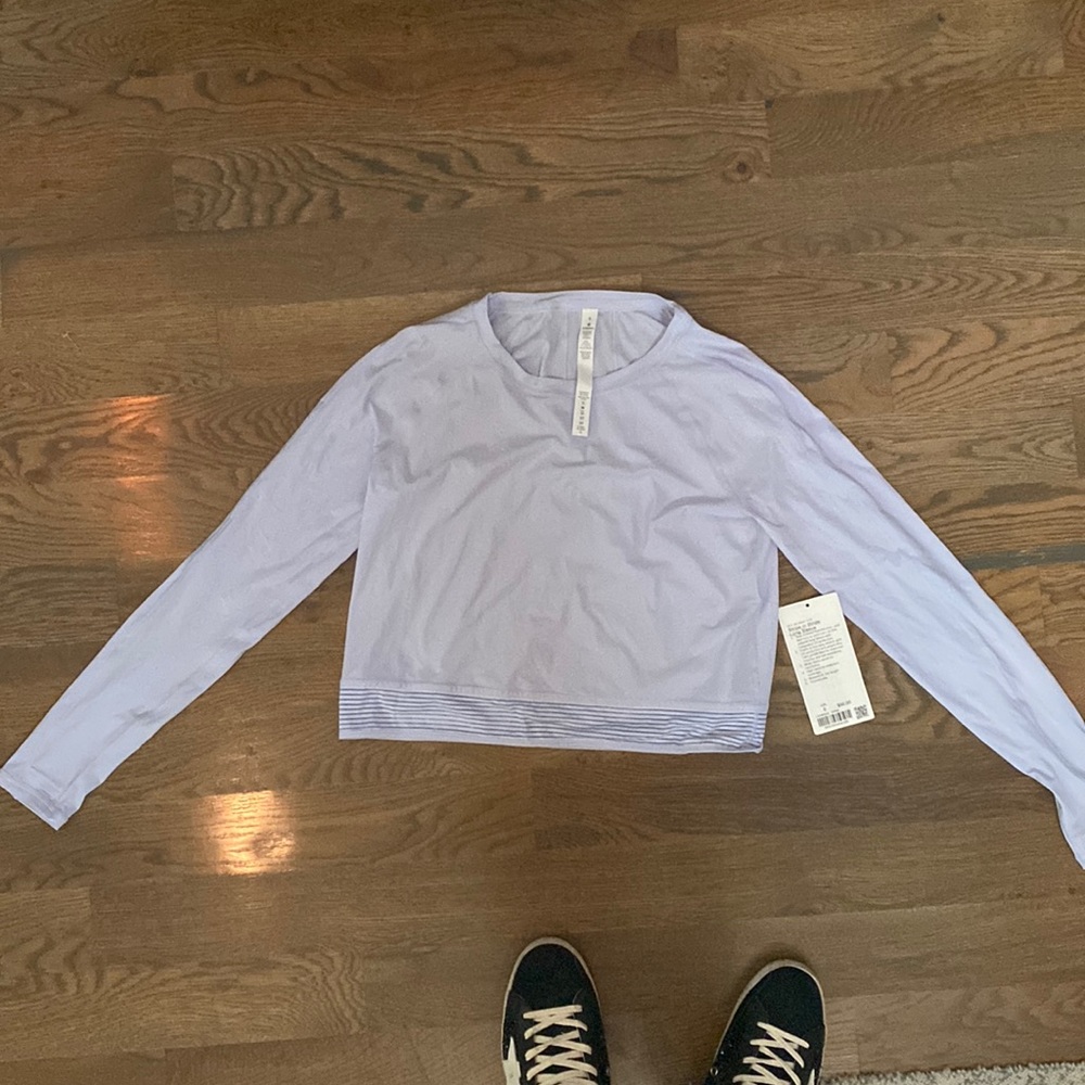 Lululemon NWT size 6 Stripe in Stride long sleeve top in lilac